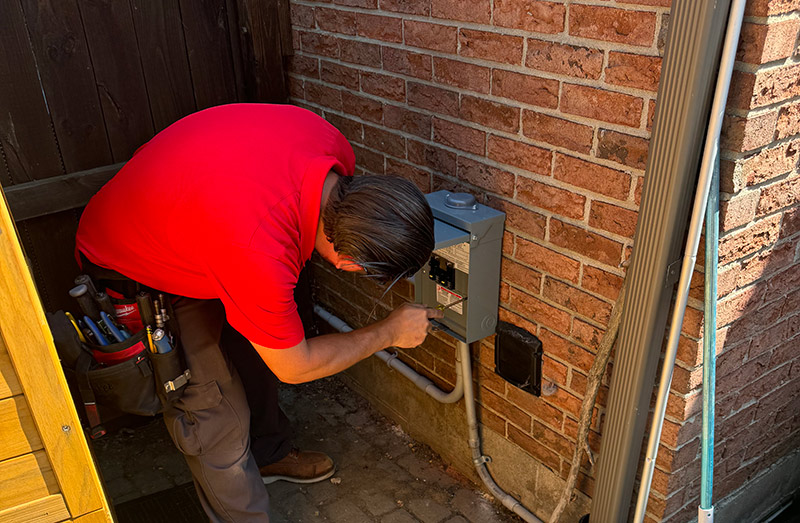 outside electrical box